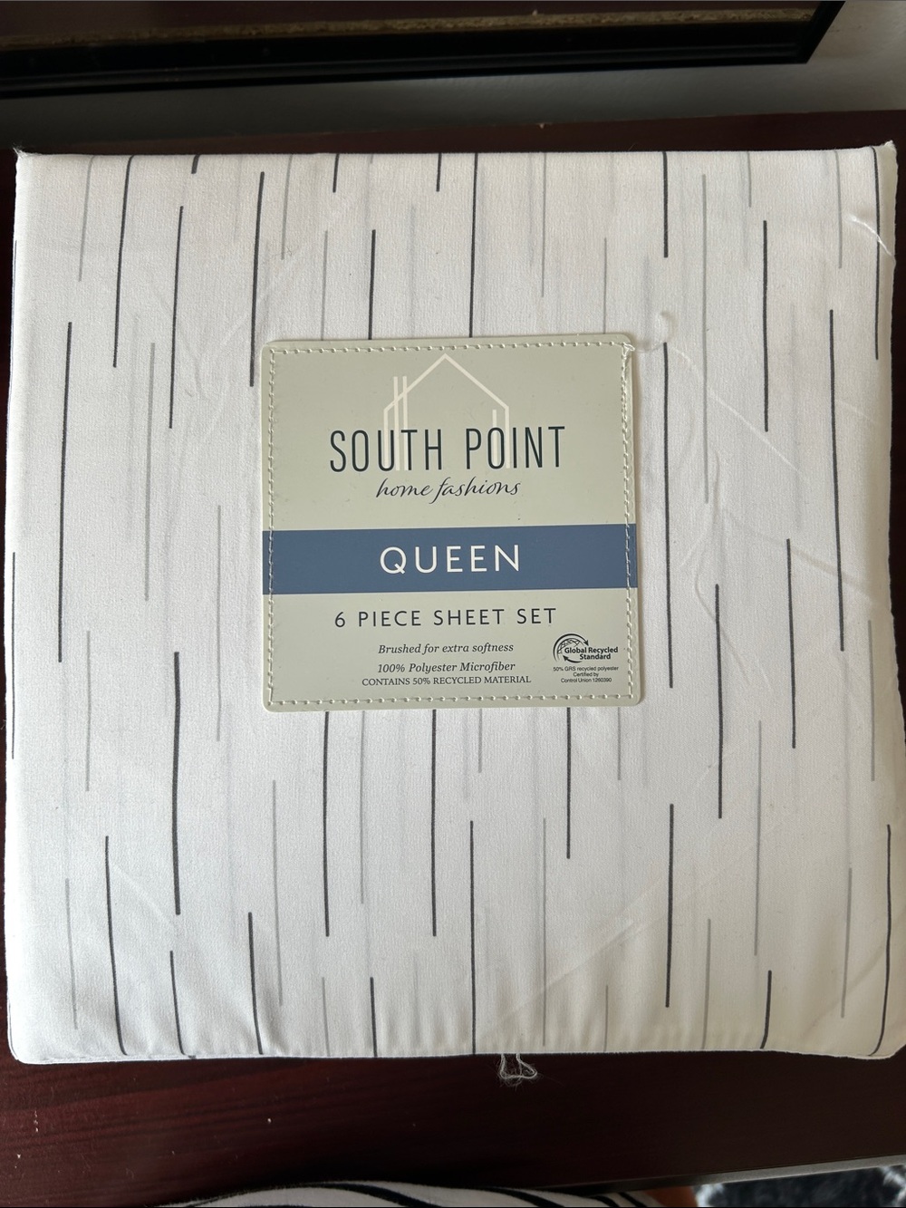 South Point Queen 6-Piece Sheet Set in White with Black Pinstripe